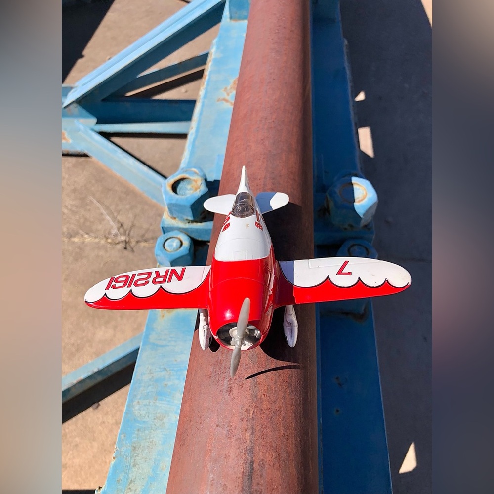 Gee Bee R-2 Lockheed Martin Classic Prop Plane Model - Picture 5 of 9